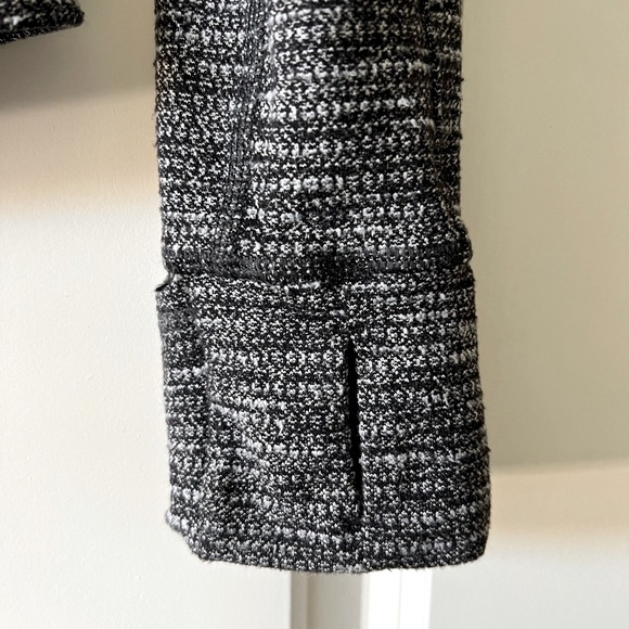 Lululemon Black & White Forme Jacket Size 4 CA 35801 RN 106259 Full Zip - Picture 4 of 6